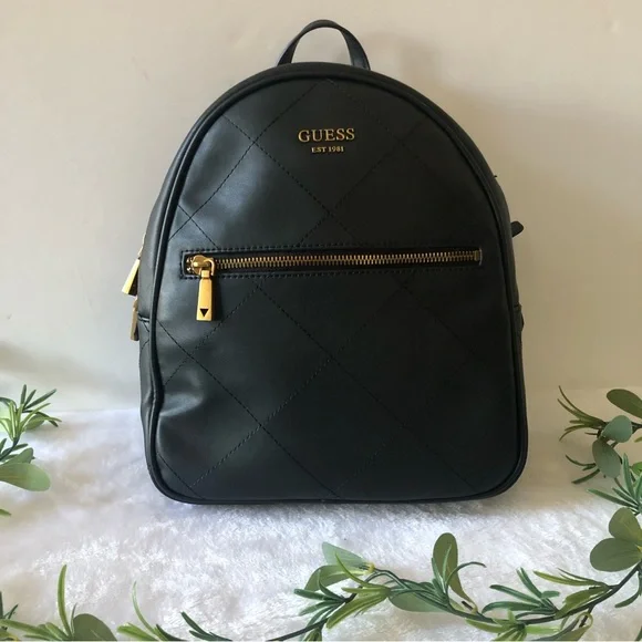 Guess Vicky Rucksack, Black, NWT Guess Rucksack mit Label-Applikation Modell  main image 4